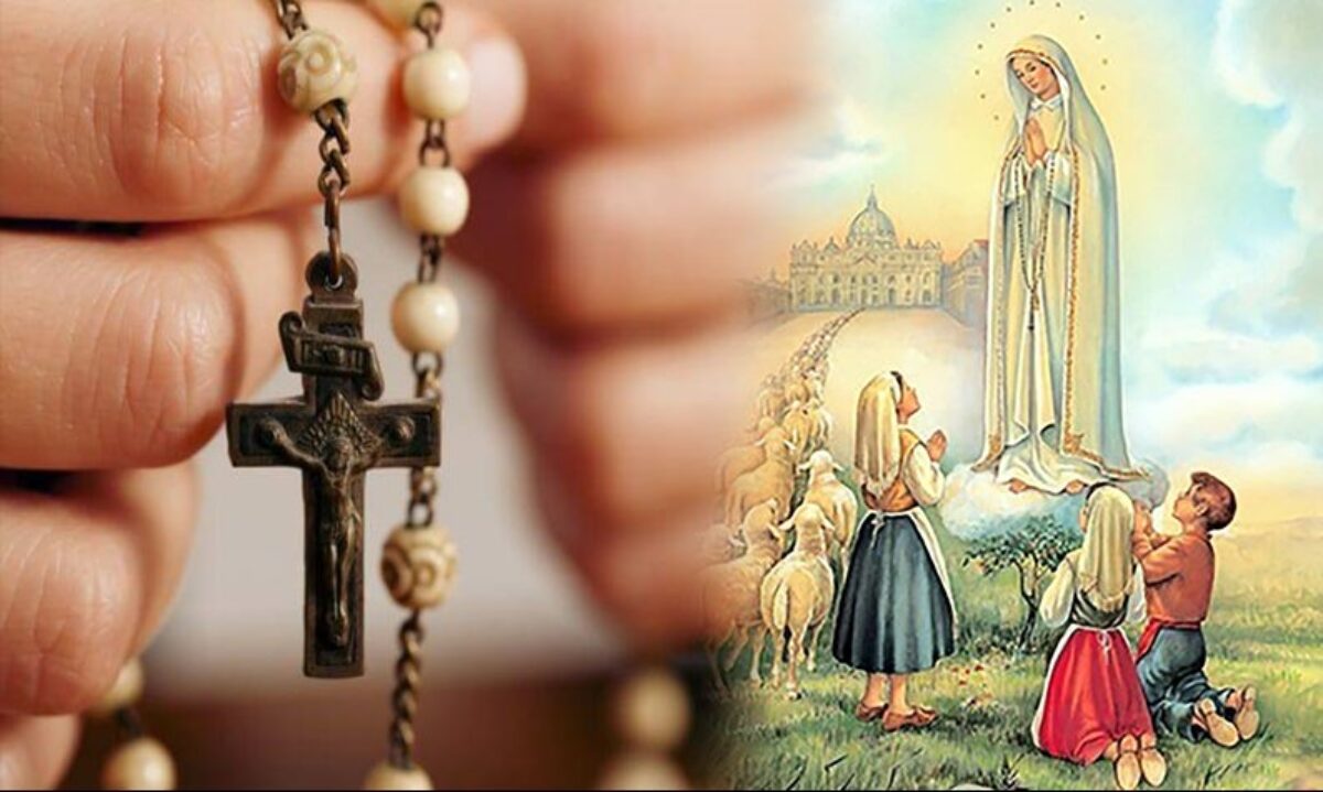 Hãy siêng năng lần hạt Mân Côi