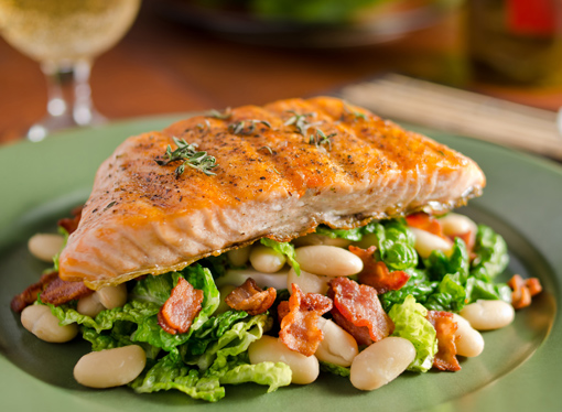 Pesto pasta with broccoli and salmon