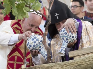 SS. Papa Francesco - Viaggio Apostolico Armenia Preghiera per la Pace
25-06-2016
@Servizio Fotografico - L'Osservatore Romano