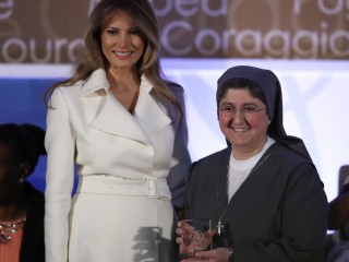 WASHINGTON, DC - MARCH 29:  U.S. first lady Melania Trump presents the 2017 Secretary of State's International Women of Courage Award to Sister Carolin Tahhan Fachakh of Syria March 29, 2017 in Washington, DC.  The award honors women who have demonstrated exceptional courage, strength, and leadership in acting to improve the lives of others.  (Photo by Win McNamee/Getty Images)