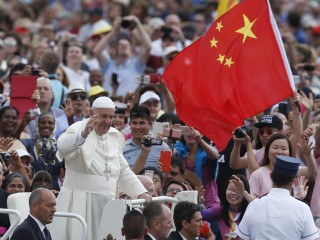 20160615t1054-4017-cns-pope-audience-indifference_0