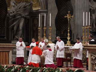 20161120T1559-1172-CNS-POPE-CONSISTORY-CARDINALS