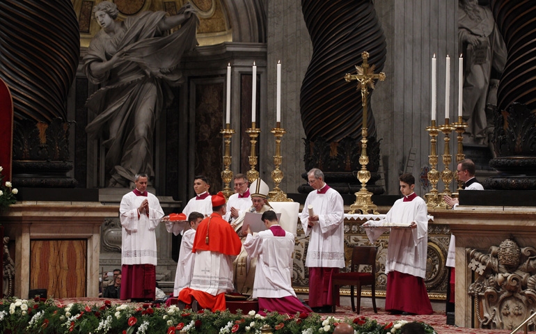 20161120T1559-1172-CNS-POPE-CONSISTORY-CARDINALS