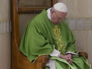 Pope_Francis_celebrates_Mass_at_Casa_Santa_Marta_on_June_9_2016_Credit_LOsservatore_Romano_CNA