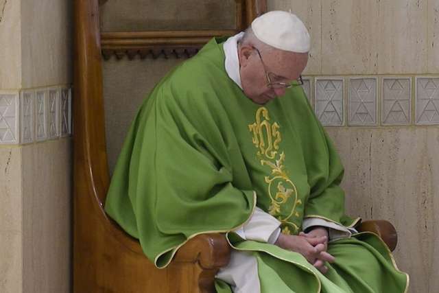 Pope_Francis_celebrates_Mass_at_Casa_Santa_Marta_on_June_9_2016_Credit_LOsservatore_Romano_CNA