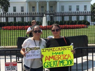 Protests_against_the_end_of_DACA_at_the_White_House_on_Sept_5_2017_Credit_Matt_Hadro_CNA