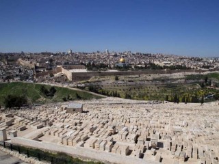 A_view_overlooking_Jerusalem_in_March_2017_Credit_Daniel_Ibanez_CNA