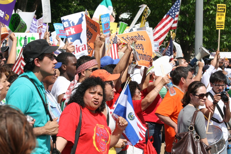 Immigration_Reform_Leaders_Arrested_1-740x493