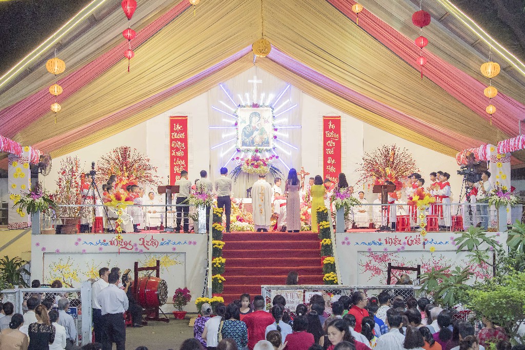 15-20-2018 Giao Thua 1 (17)