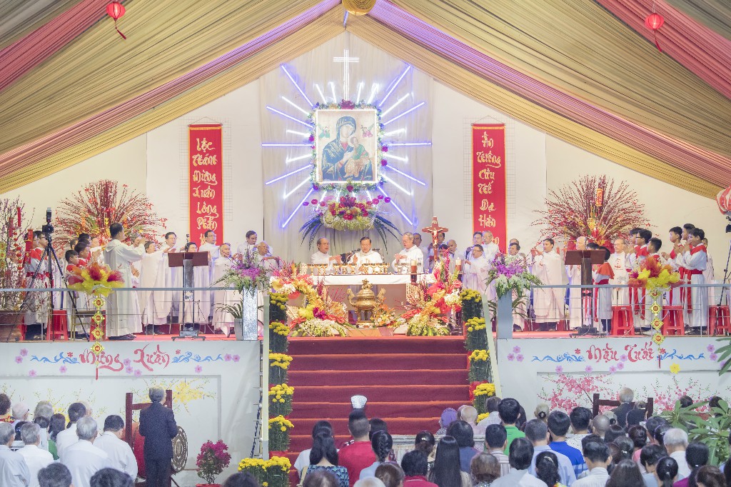 15-20-2018 Giao Thua 1 (19)