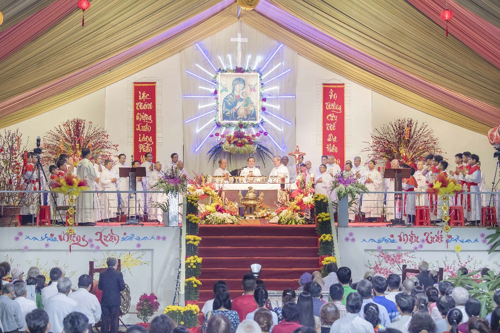 15-20-2018 Giao Thua 1 (20)