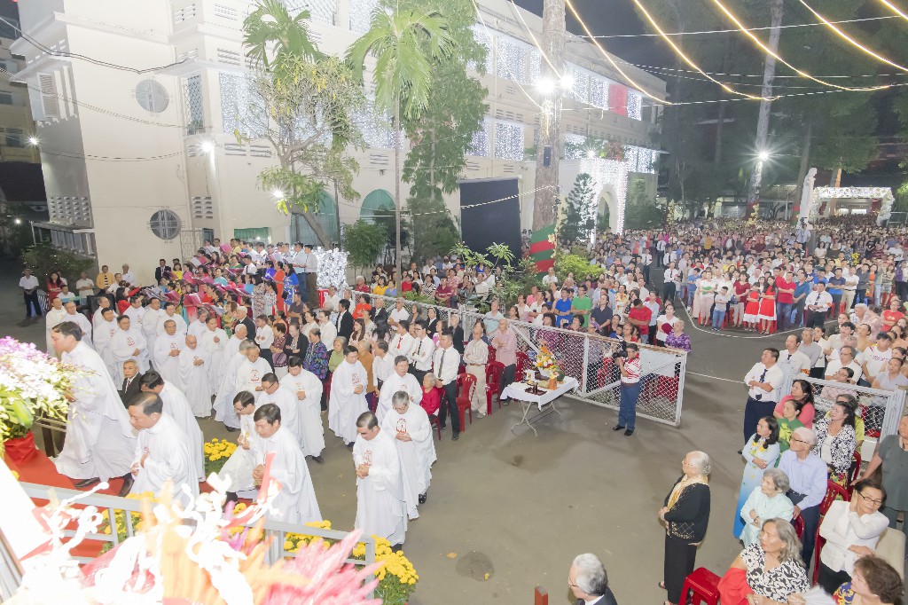 15-20-2018 Giao Thua 1 (3)