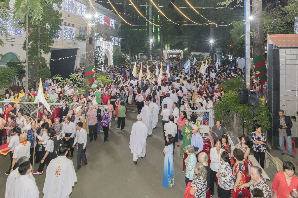 15-20-2018 Giao Thua 1 (36)