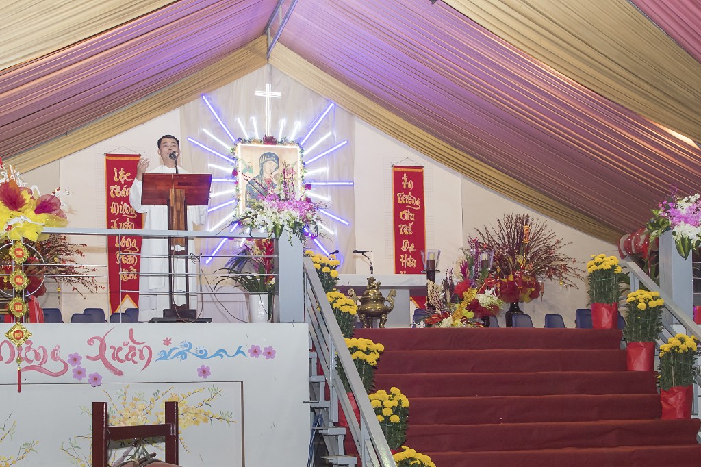 15-20-2018 Giao Thua 1 (4)