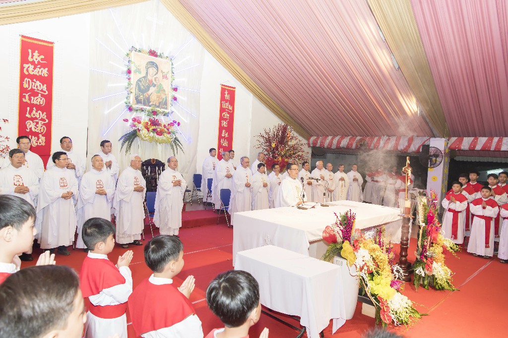 15-20-2018 Giao Thua 1 (7)