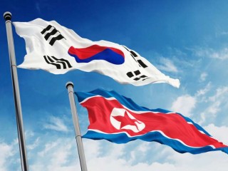 North_and_South_Korea_flags_Credit_cigdem_Shutterstock_CNA