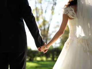 Marriage_Credit_Ivan_Galashchuk_via_wwwshutterstockcom_CNA_10_14_15