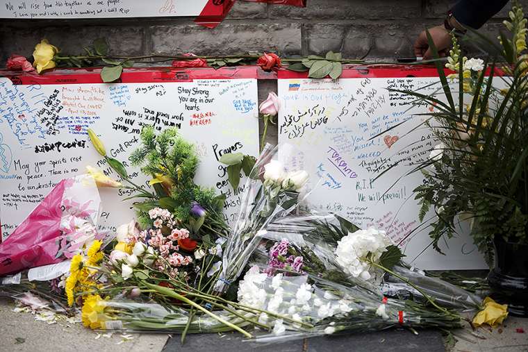 Memorial_for_victims_of_crash_on_Yonge_St_at_Finch_Ave_in_Toronto_Canada_Credit_Cole_Burston_Getty_Images_CNA_1