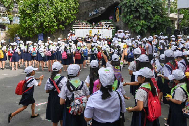13-05-201820180513 Nhi Dang Hoa (11)