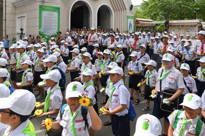 13-05-201820180513 Nhi Dang Hoa (13)