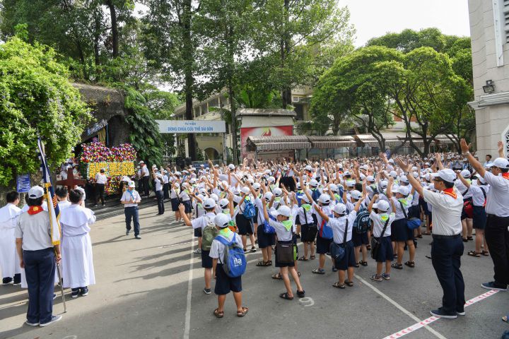 13-05-201820180513 Nhi Dang Hoa (25)