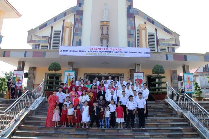 2018 Thanh le 25 Nam Lm C Thong (1)