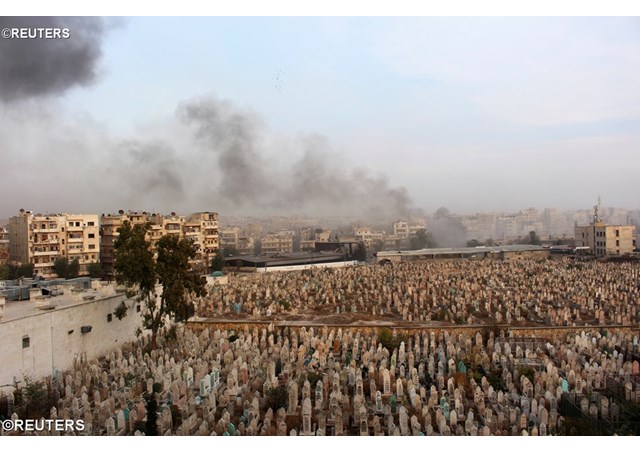 Thành phố Aleppo vẫn còn bom đạn - REUTERS