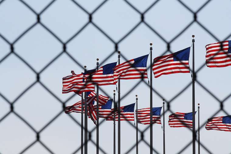 American_flags_border_Credit_Photo_Grapher_Shutterstock_CNA