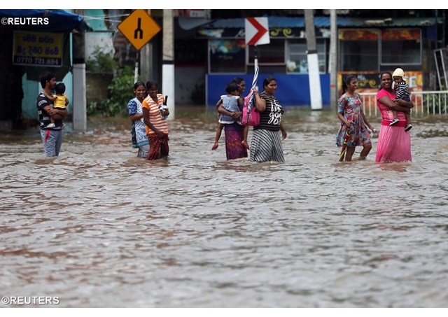 Nạn nhân của trận lũ lụt - REUTERS