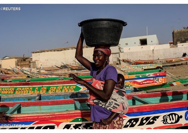 Phụ nữ ở Dakar - REUTERS