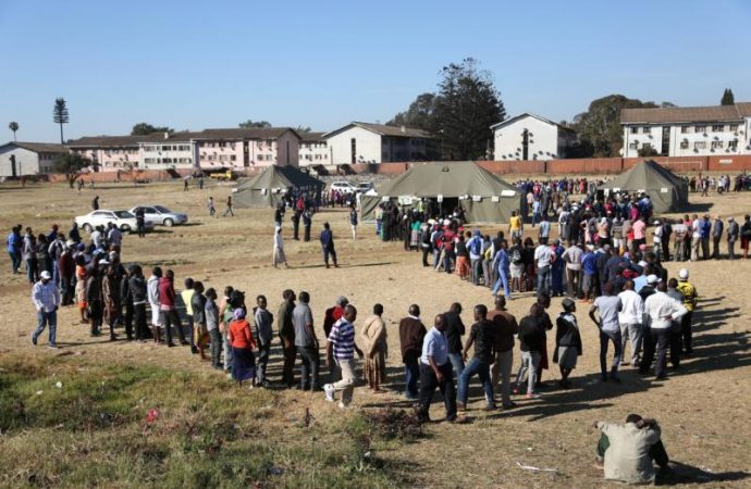 20180730T0821-19029-CNS-ZIMBABWE-ELECTIONS_800-690x450