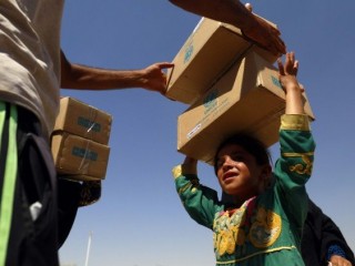 Trẻ em Siria nhận hàng cứu trợ của Unicef  (AFP or licensors)
