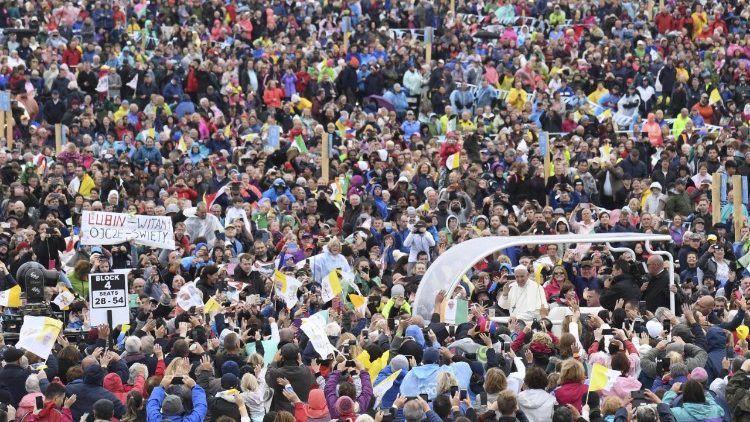 Pope Francis at Phoenix Park, Dublin 12