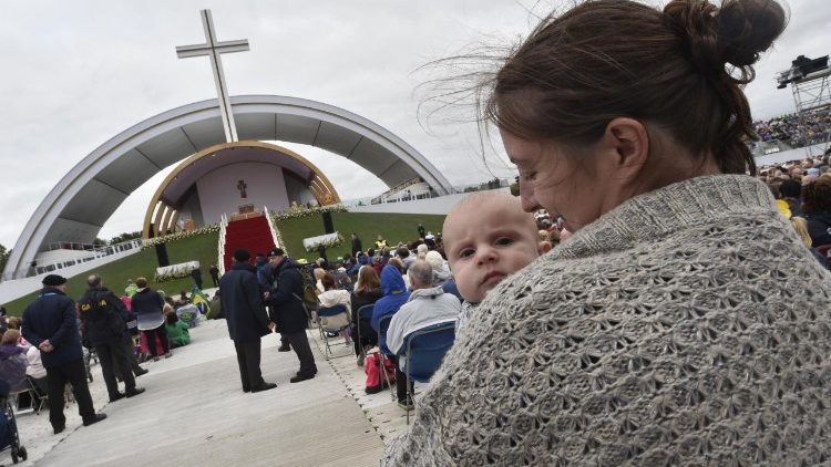 Pope Francis at Phoenix Park, Dublin 2