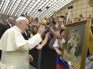 Pope at Wednesday's general audience in the Vatican, August 22, 2018 e