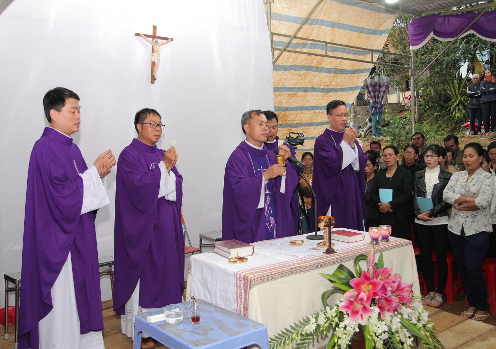 09-09-2018 Anh Em trong Lop 2004 DL (27)