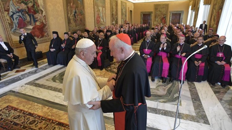 ĐGH tiếp các GM tham dự khóa bồi dưỡng của Bộ Giám Mục  (Vatican Media)