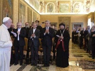 Đức Thánh Cha tiếp hội nghị về cuộc khủng hoảng nhân sự tại Irak và Siria