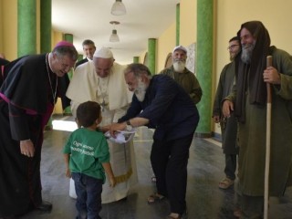 20180916 The pope lunches with the poor at the Hope and Charity Center 8