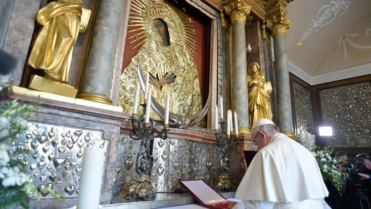 20180923 Papa al Santuario della Mater Misericordiae a Vilnius 0