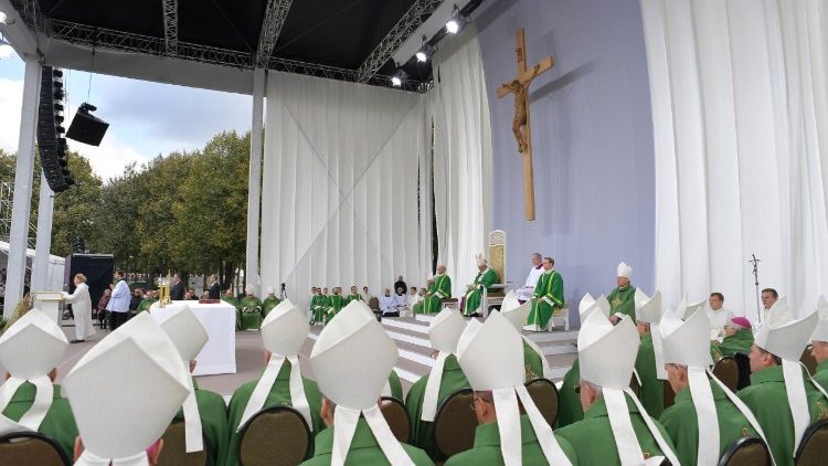 20180923 Pope Francis says during his homily at Mass in Santakos Park in Kaunas_Lithuania 18