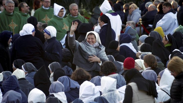 20180923 Pope Francis says during his homily at Mass in Santakos Park in Kaunas_Lithuania 3