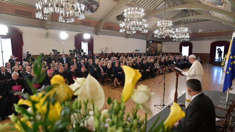 20180924 Francis of Assisi met with the President and the civil authorities of Lettoni 0