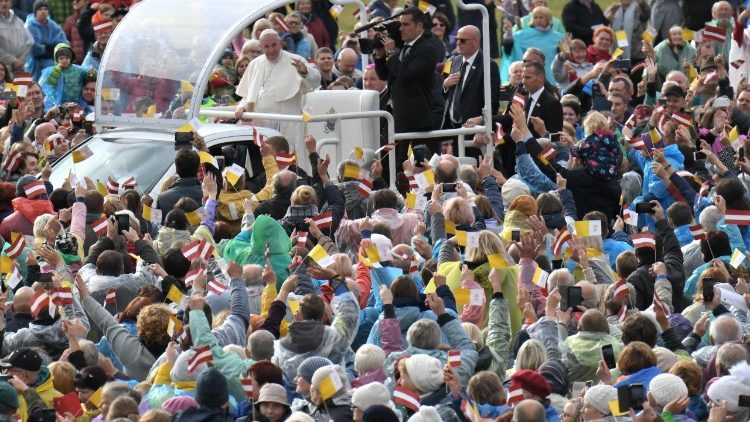 20180924 Pope Francis celebrating Mass in Aglona, Latvia 12