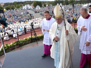 20180924 Pope Francis celebrating Mass in Aglona, Latvia 8