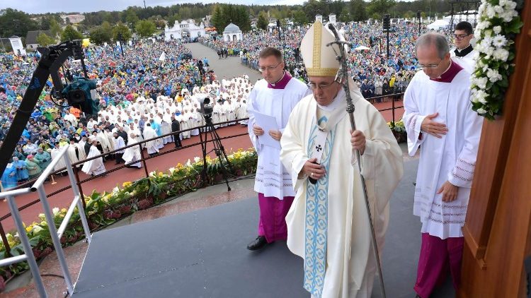 20180924 Pope Francis celebrating Mass in Aglona, Latvia 8