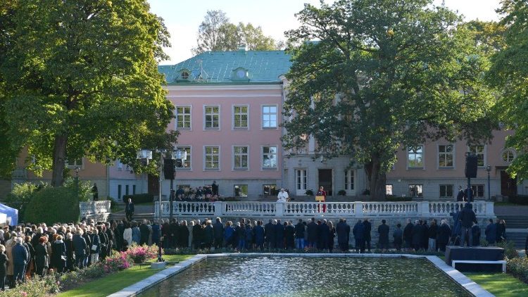 20180925 Francis of Assisi met the president and the civil authorities of Estonia 11