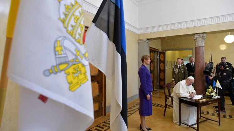 20180925 Francis of Assisi met the president and the civil authorities of Estonia 5