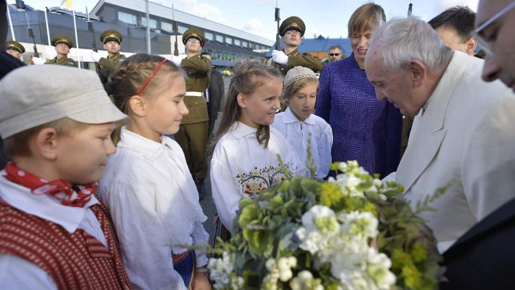 20180925 Pope Francis began to visit Estonia 1