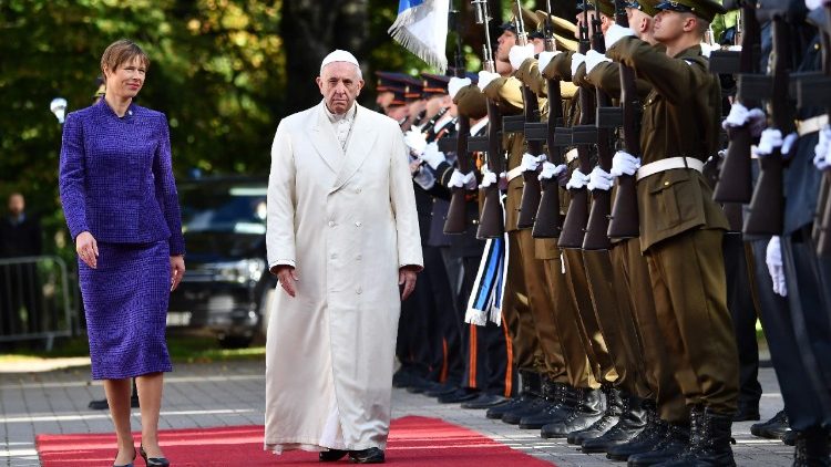 20180925 Pope Francis began to visit Estonia 4